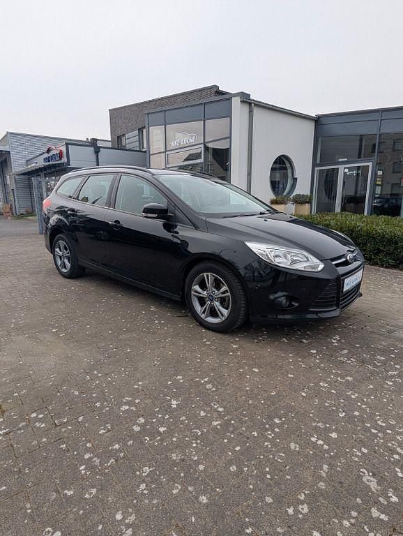Gebraucht Ford Focus SYNC Edition 116 PS (85 kW) 2014 Schwarz Limousine