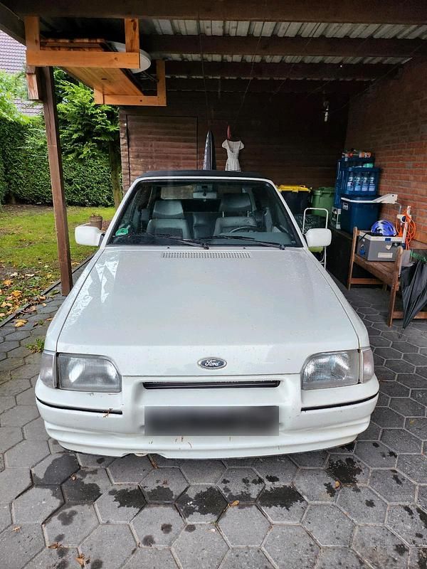 Gebraucht Ford Escort Cabriolet 1986 Weiß Cabrio