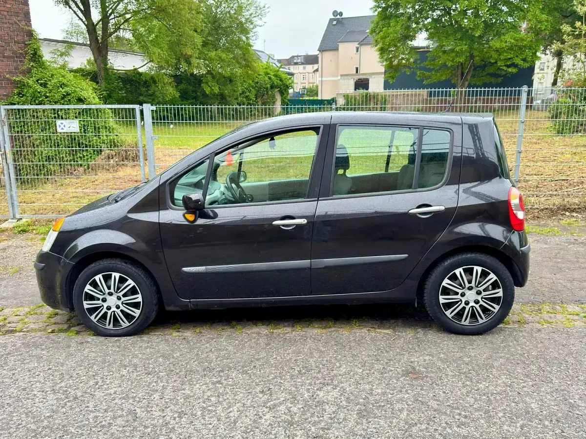 Gebraucht Renault Modus 114 PS (83 kW) 2005 Schwarz Van / Kleinbus