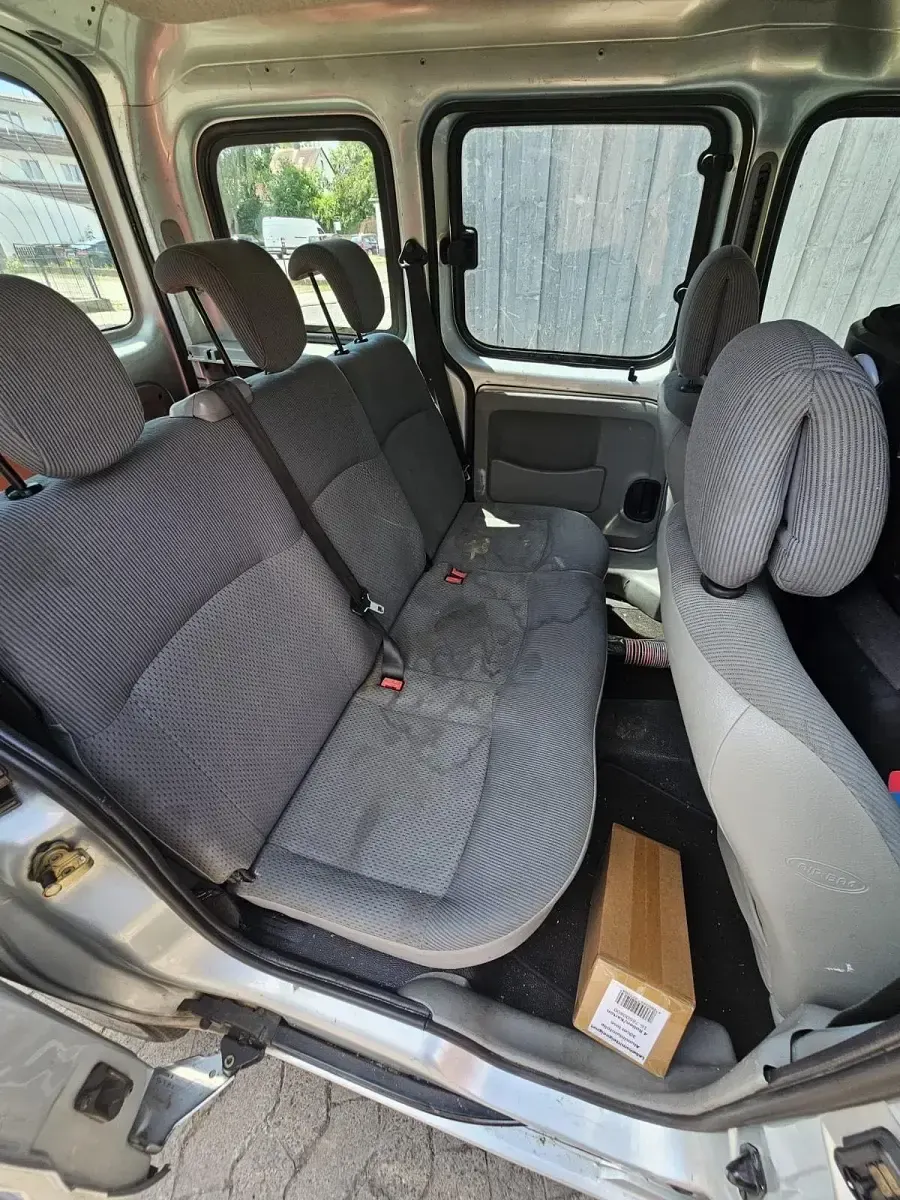 Gebraucht Renault Kangoo 58 PS (42 kW) 2002 Silber Van / Kleinbus