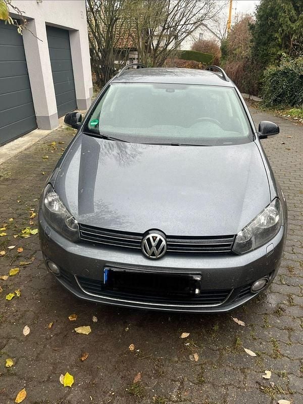 Gebraucht VW Golf VI Style 122 PS (89 kW) 2011 Grau Kleinwagen