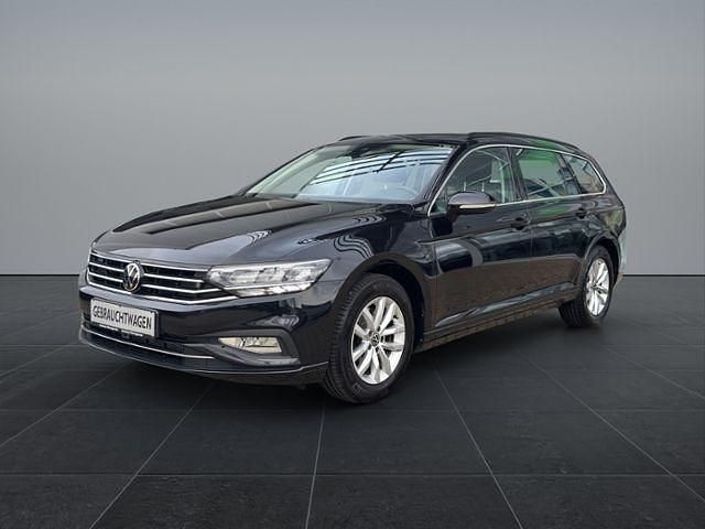 Usata VW Passat 150 CV (110 kW) 2022 Nero Station wagon