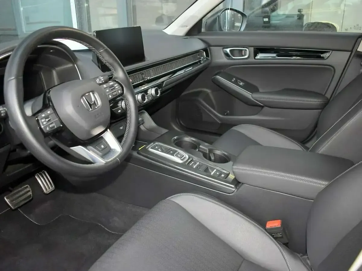 Gebraucht Honda Civic Advance 184 PS (135 kW) 2025 Schwarz Limousine