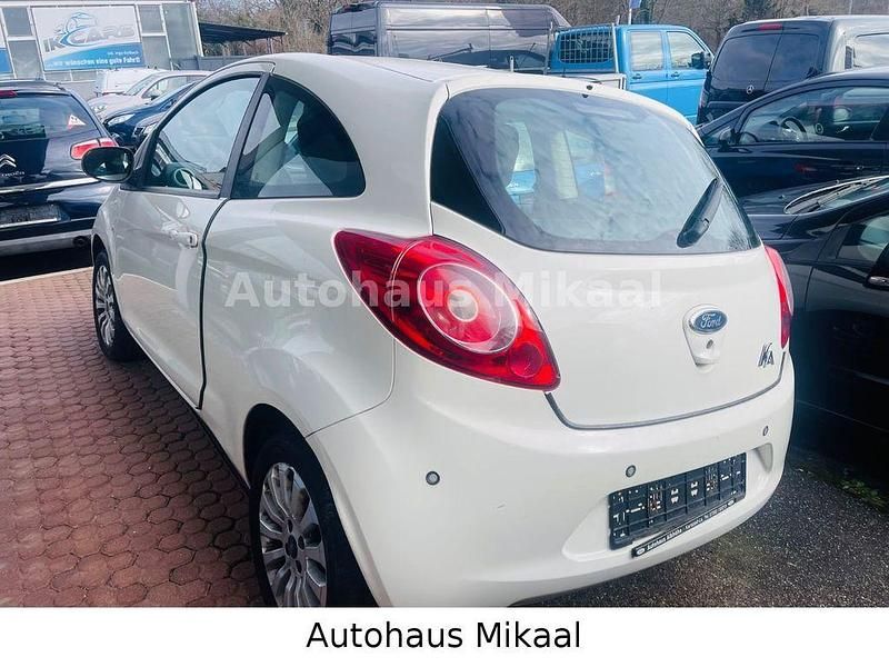 Gebraucht Ford Ka Trend 69 PS (50 kW) 2009 Weiß Kleinwagen