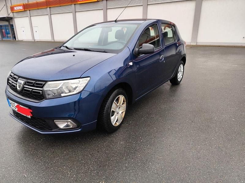 Blau Gebraucht 2018 Dacia Sandero Essentiel Limousine | 6.500 € (Fairer Preis) - Bild 1/4