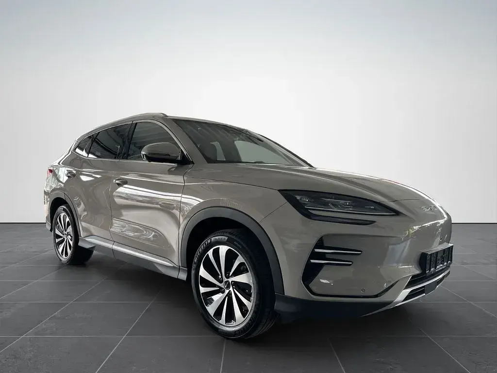 Neu BYD Seal U Design 160 kW (218 PS) 2025 Boundless cloud SUV