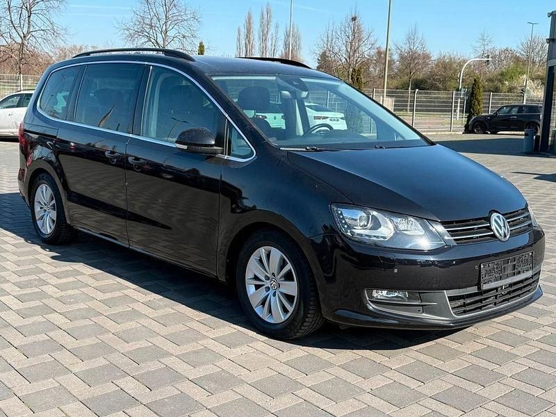 Gebraucht VW Sharan Comfortline 150 PS (110 kW) 2017 Van / Kleinbus