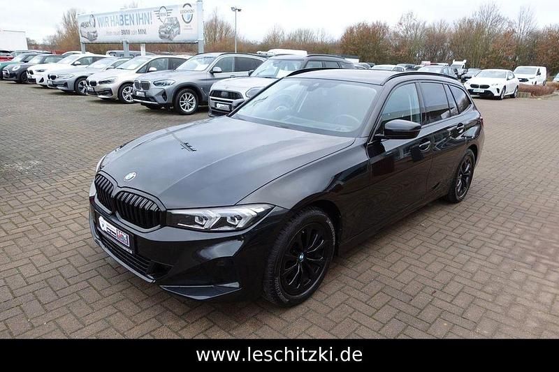 Gebraucht BMW 320 184 PS (135 kW) 2022 Schwarz Kombi