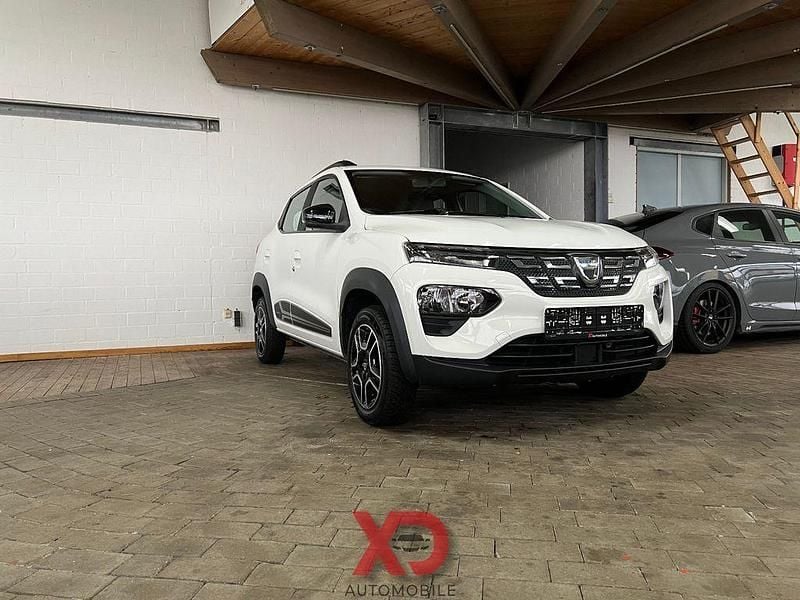 Gebraucht Dacia Spring Comfort 33 kW (45 PS) 2022 Weiß Kleinwagen