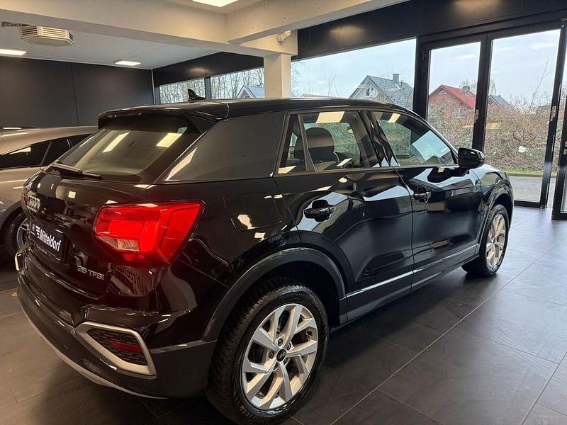 Gebraucht Audi Q2 Advanced 150 PS (110 kW) 2023 Brillantschwarz SUV