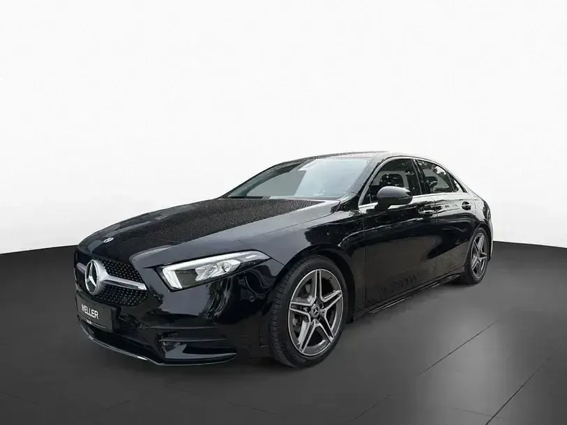 Gebraucht Mercedes A180 AMG line 136 PS (100 kW) 2021 Schwarz Limousine