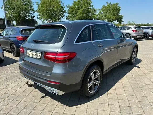 Gebraucht Mercedes GLC220 170 PS (125 kW) 2017 Silber SUV