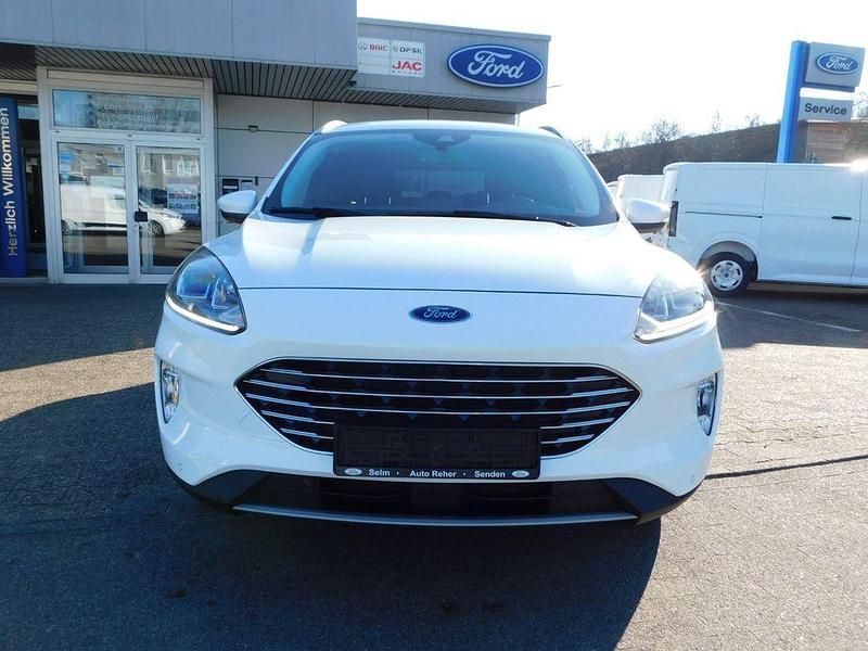 Gebraucht Ford Kuga Titanium 120 PS (88 kW) 2022 Weiß SUV