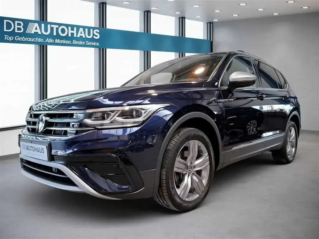 Gebraucht VW Tiguan Allspace Elegance 245 PS (180 kW) 2024 SUV
