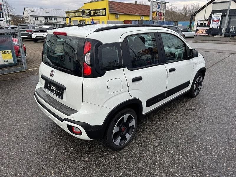 Gebraucht Fiat Panda Cross Cross 69 PS (50 kW) 2022 Weiß Kleinwagen