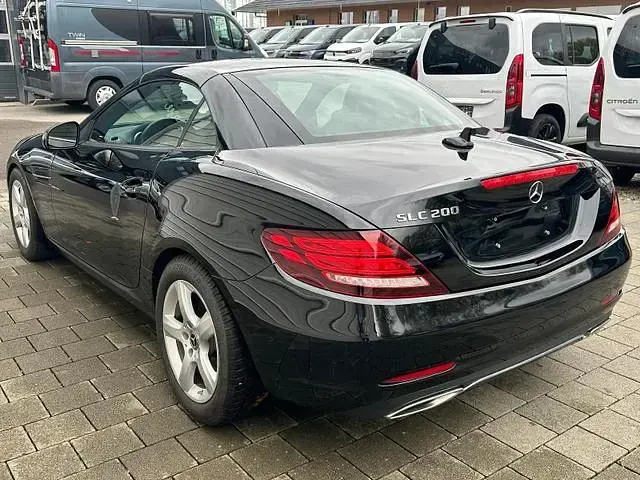 Usata Mercedes SLC200 184 CV (135 kW) 2019 Nero Cabrio