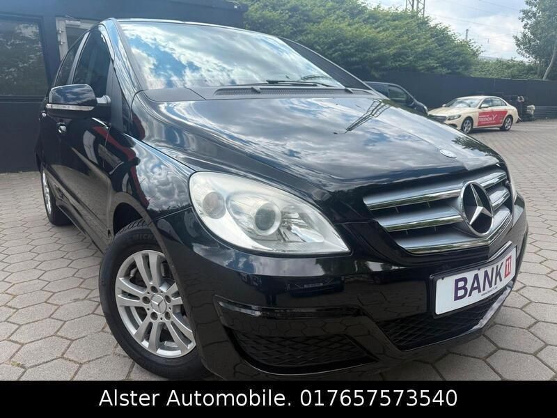 Schwarz Gebraucht 2010 Mercedes B160 Van / Kleinbus | 7.400 € (Etwas zu teuer) - Bild 1/4