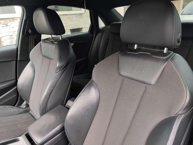 Gebraucht Audi A4 S-Line 218 PS (160 kW) 2018 Blau Limousine