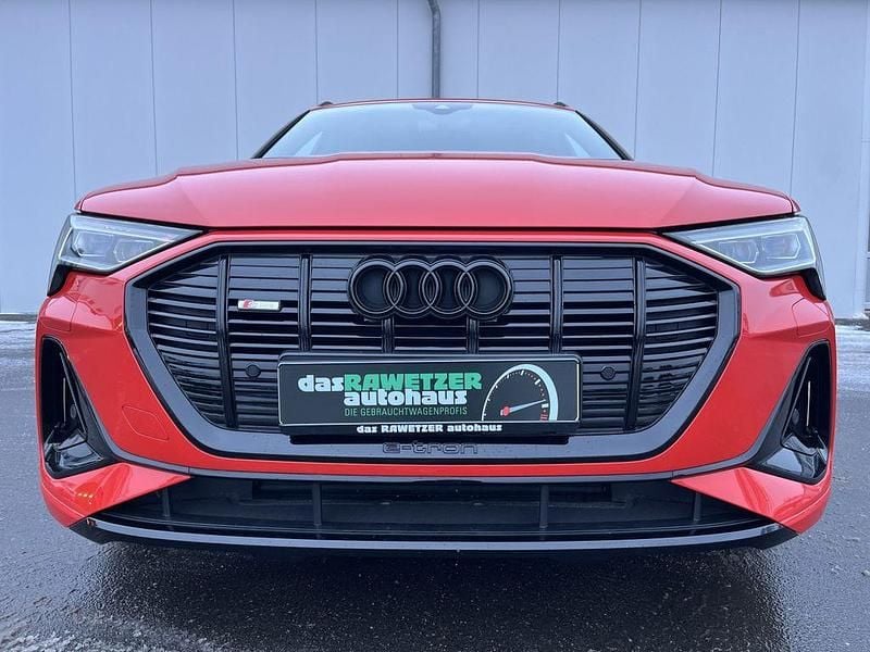 Gebraucht Audi e-tron S-Line 300 kW (408 PS) 2022 Catalunyarot SUV