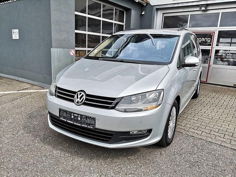 Gebraucht VW Sharan R 140 PS (102 kW) 2010 Silber Van / Kleinbus