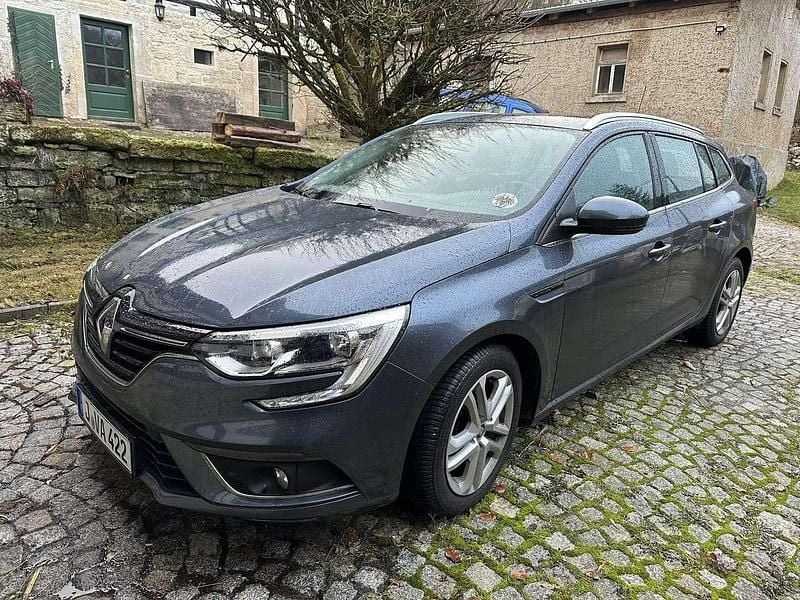 Grau Gebraucht 2016 Renault Mégane GrandTour Experience Kombi | 9.300 € (Guter Preis) - Bild 1/4