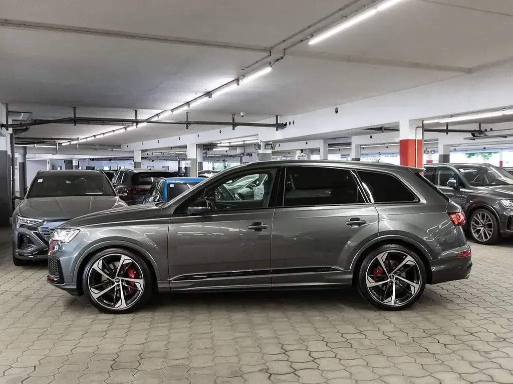 Gebraucht Audi SQ7 Competition 507 PS (372 kW) 2023 Daytonagrau perleffekt SUV