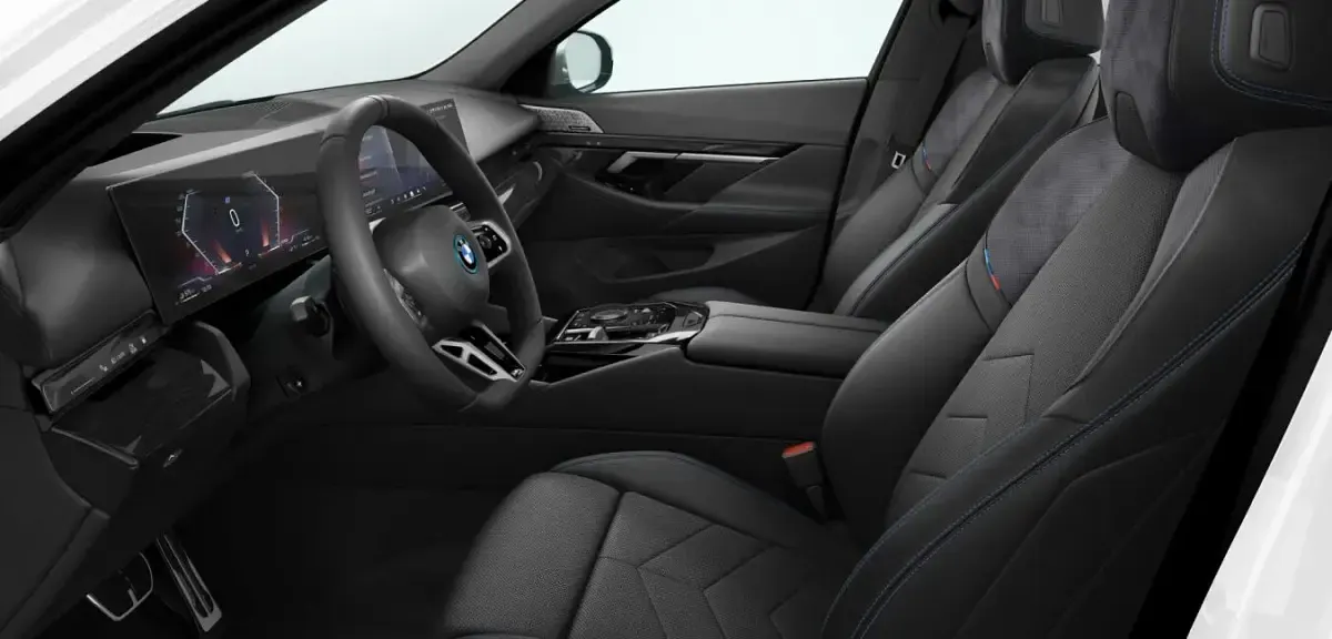 Gebraucht BMW 550e Comfort Edition 489 PS (359 kW) 2025 Weiß Kombi