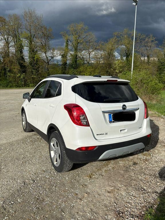 Używany Opel Mokka X 140 KM (102 kW) 2017 Biały SUV