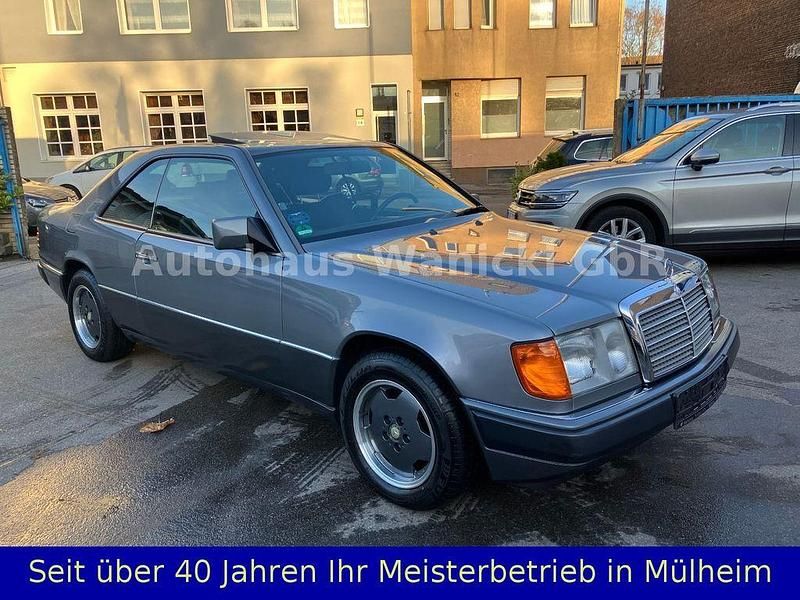 Gebraucht Mercedes 230 132 PS (97 kW) 1989 Grau Coupé