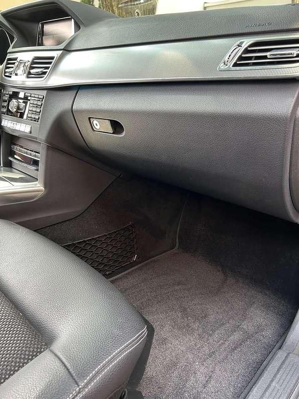 Gebraucht 2014 Mercedes E200 Avantgarde Limousine | 17.900 € (Fairer Preis) - Bild 1/4