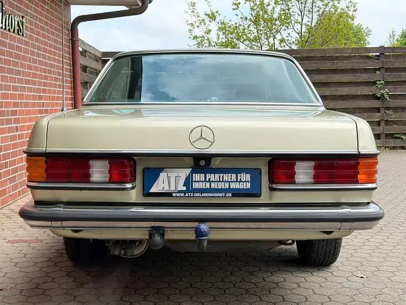 Gebraucht Mercedes 280 185 PS (136 kW) 1983 Grün Coupé
