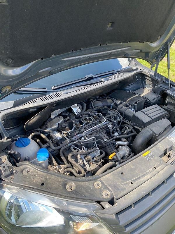 Gebraucht VW Caddy 102 PS (75 kW) 2014 Violet Van / Kleinbus