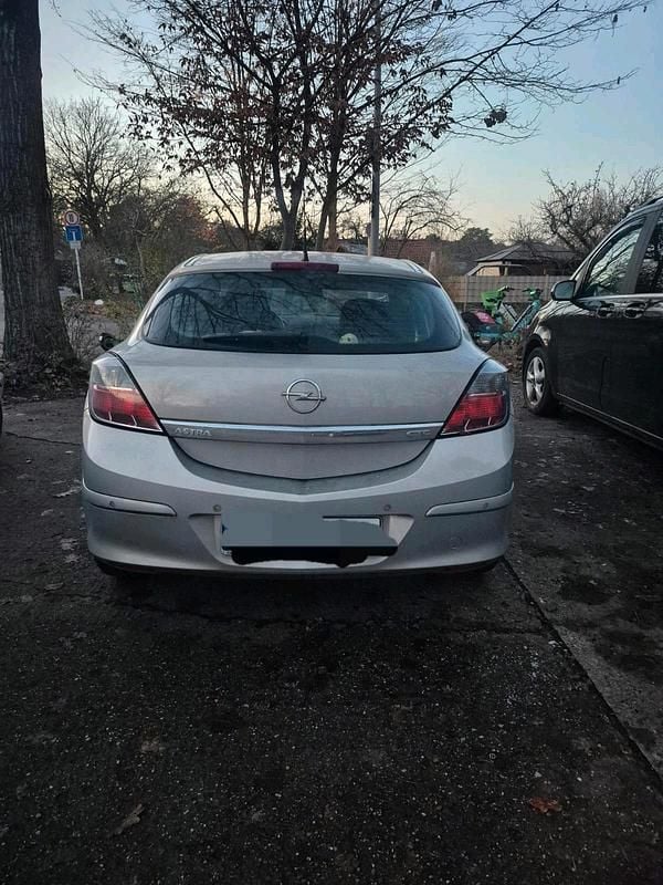 Gebraucht Opel Astra GTC 116 PS (85 kW) 2008 Silber Coupé