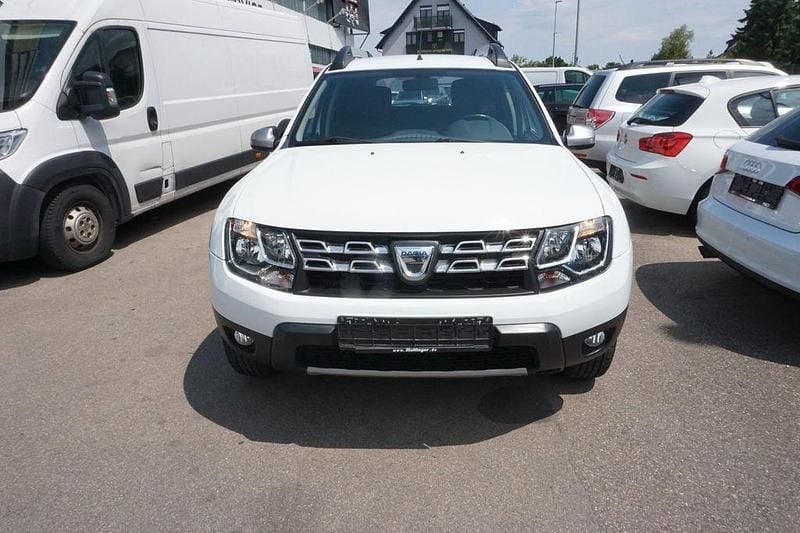 Weiß Gebraucht 2017 Dacia Duster Prestige SUV | 10.950 € (Guter Preis) - Bild 1/4