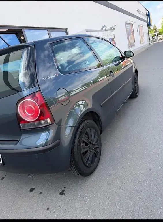 Gebraucht VW Polo 70 PS (51 kW) 2007 Grau Kleinwagen