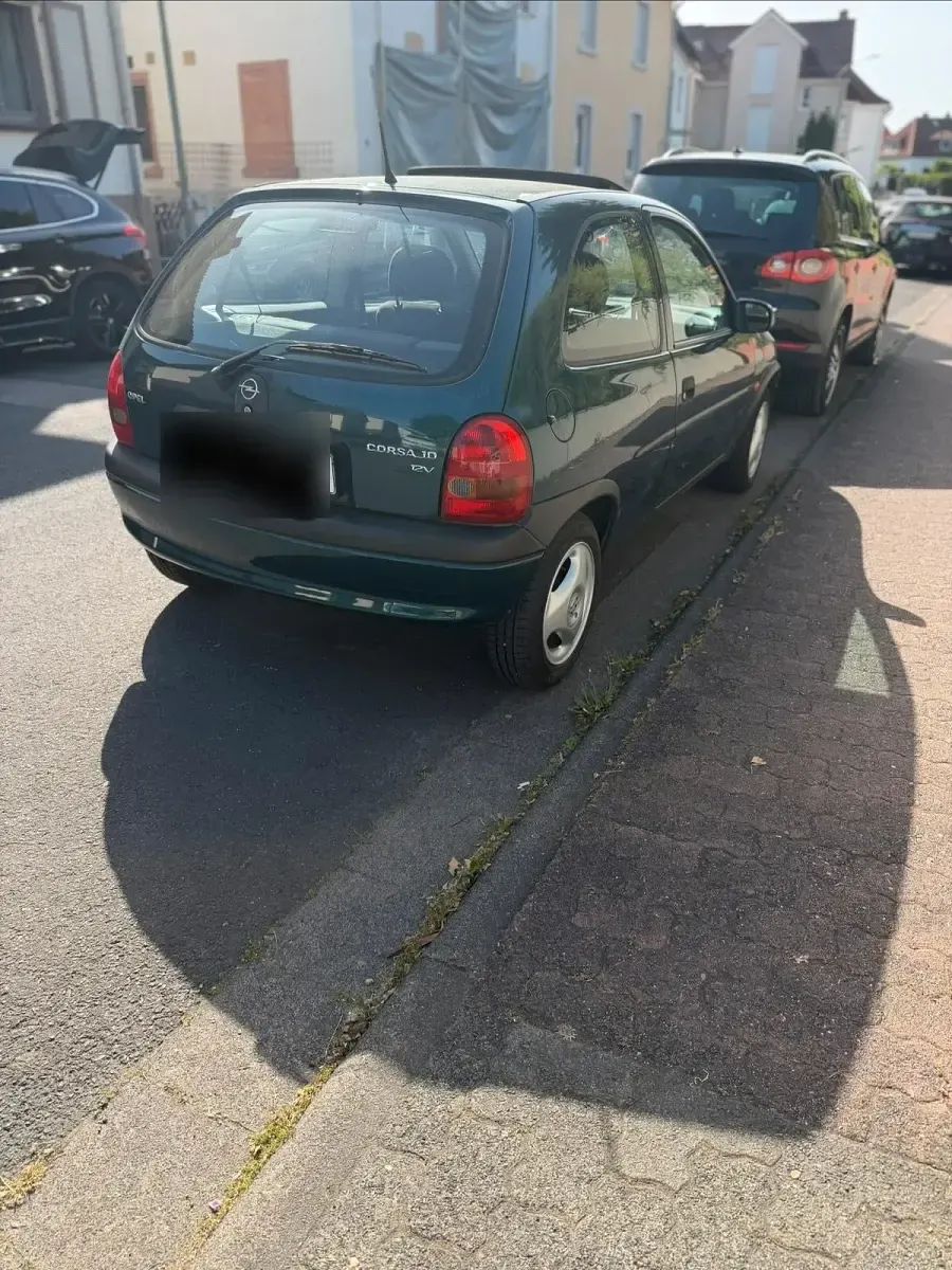 Gebraucht Opel Corsa 54 PS (39 kW) 1997 Grün Kleinwagen