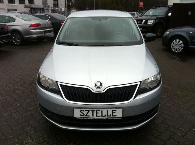 Gebraucht Skoda Rapid Active 105 PS (77 kW) 2015 Silber Limousine