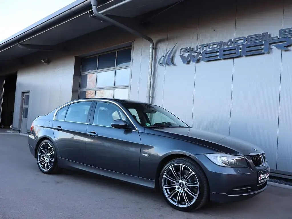 Usata BMW 330 Performance 231 CV (169 kW) 2006 Grigio Berlina