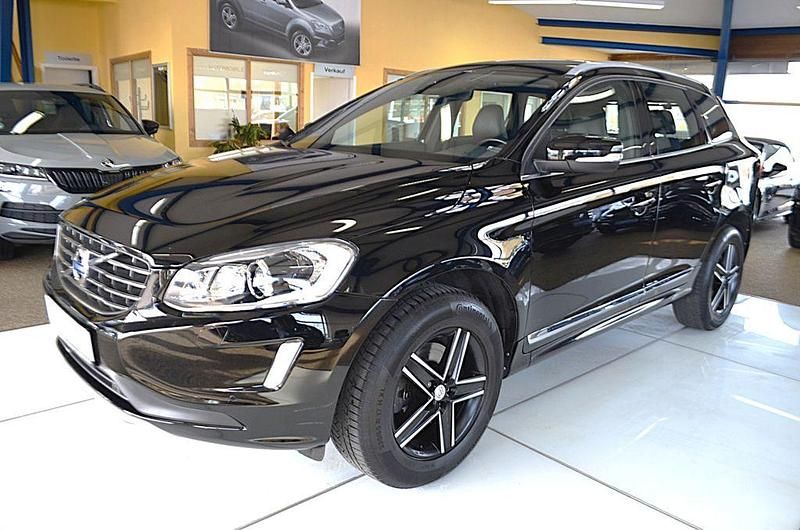 Gebraucht Volvo XC60 Summum 150 PS (110 kW) 2017 Schwarz SUV