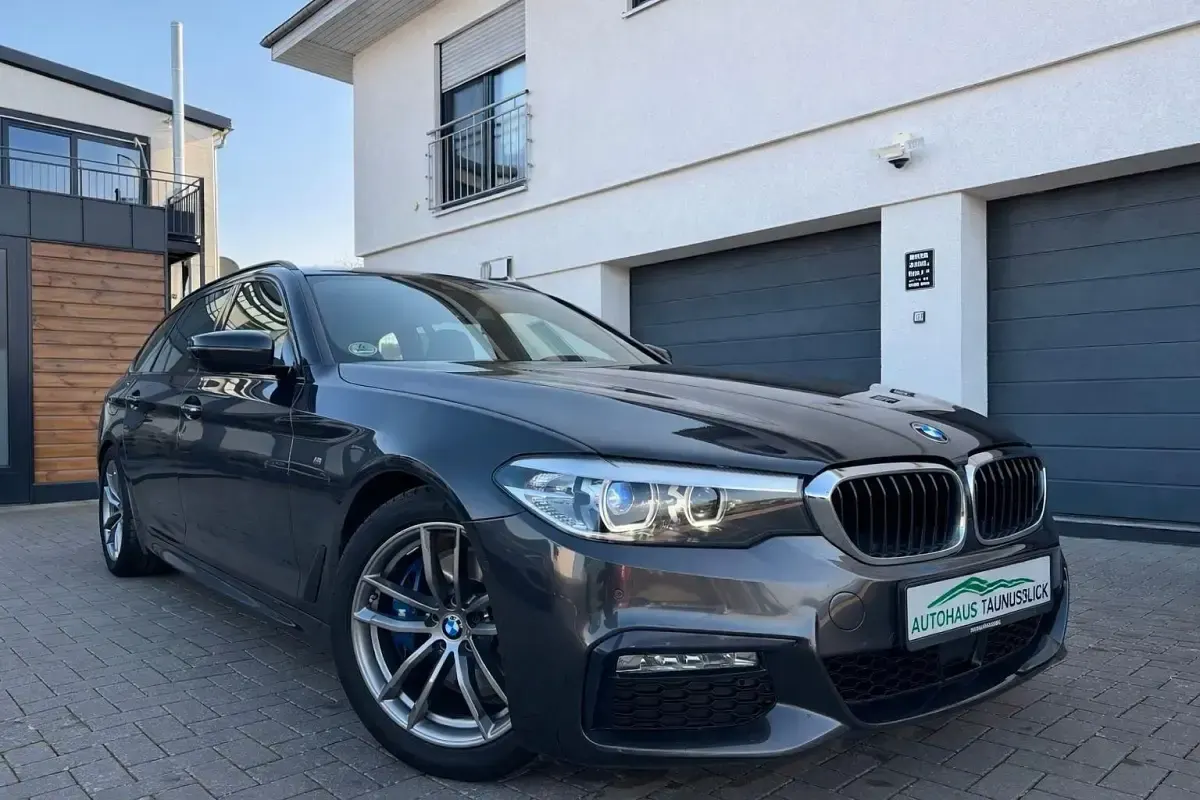 Gebraucht BMW 525 M Sport 231 PS (169 kW) 2018 Grau Kombi