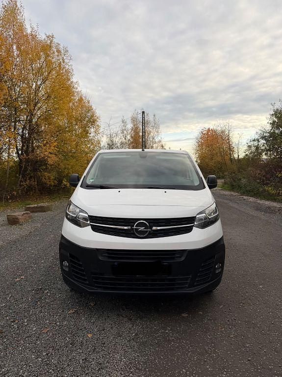 Second-hand Opel Vivaro 122 CP (89 kW) 2020 Alb Monovolum