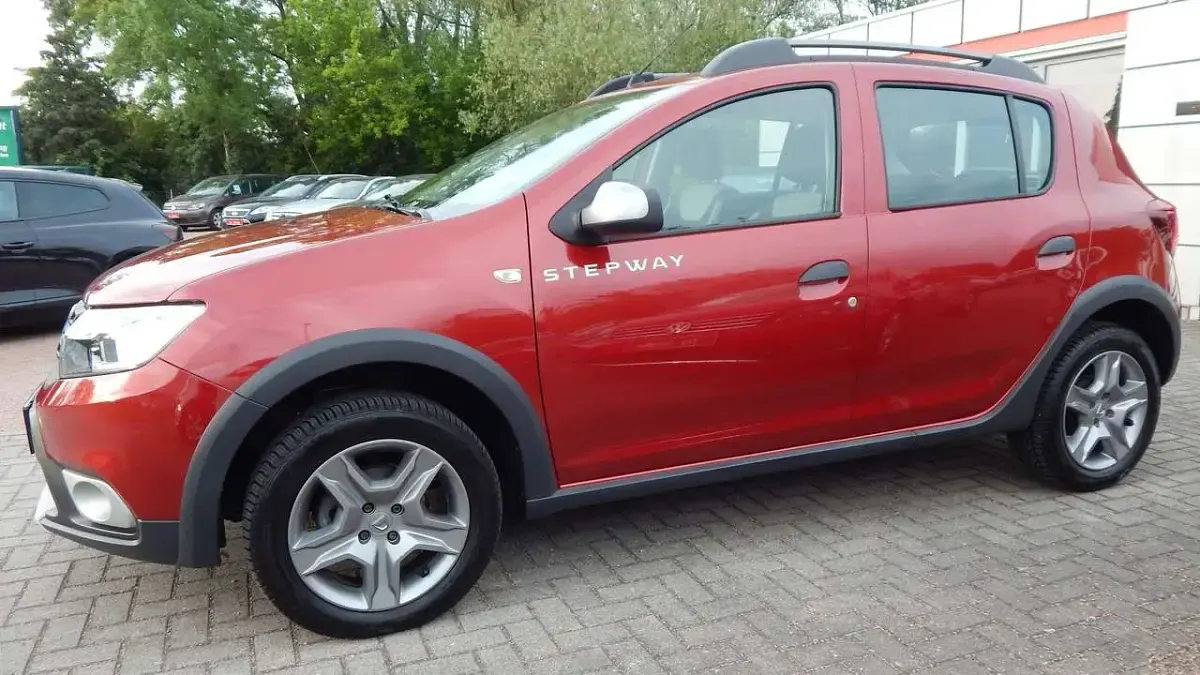 Gebraucht Dacia Sandero Prestige 95 PS (69 kW) 2019 Fusionrot Kleinwagen