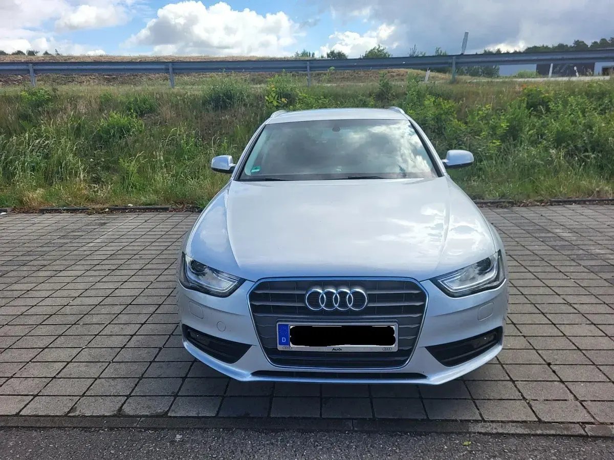 Gebraucht Audi A4 Ambition 120 PS (88 kW) 2013 Grau Kombi