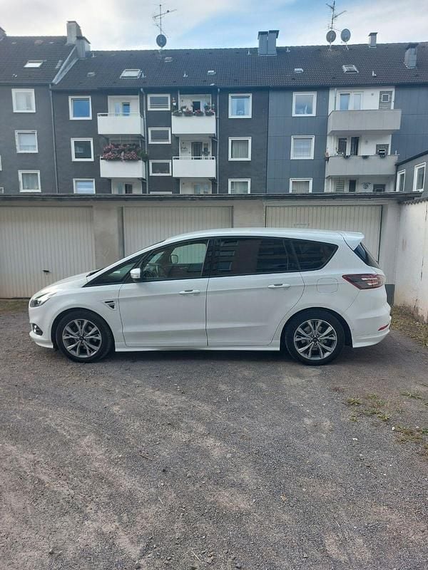 Weiß Gebraucht 2018 Ford S-MAX ST-Line Van / Kleinbus | 11.500 € (Superpreis) - Bild 1/4