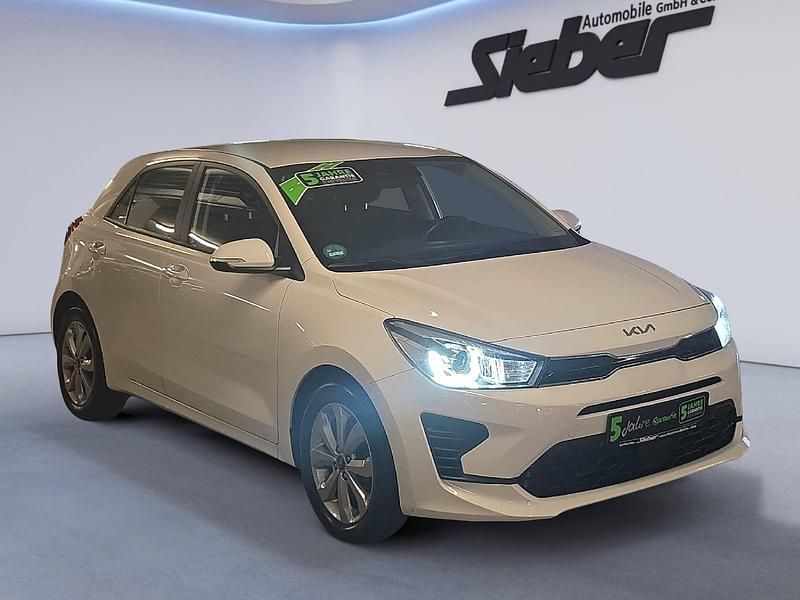 Gebraucht Kia Rio Vision 101 PS (74 kW) 2022 Schneeweiss Kleinwagen