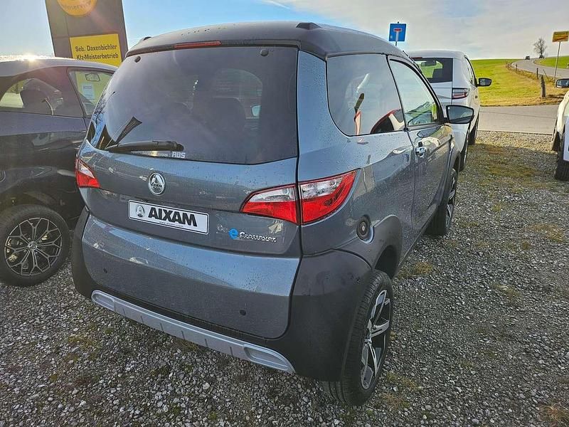 Neu Aixam e-Crossover 2025 Titan metallic Coupé