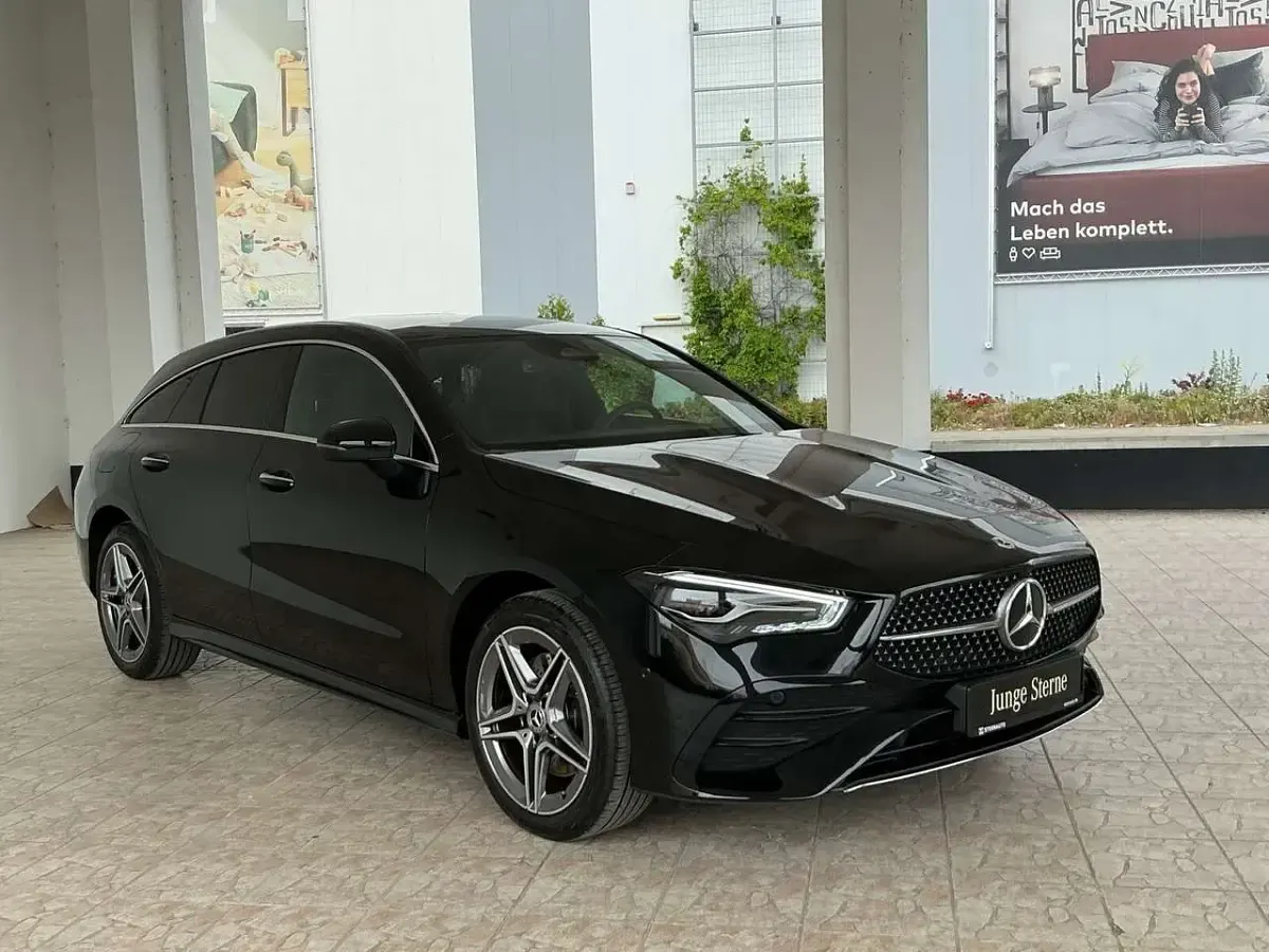 Gebraucht Mercedes CLA250e Advanced 163 PS (119 kW) 2024 Kosmosschwarz metallic Coupé