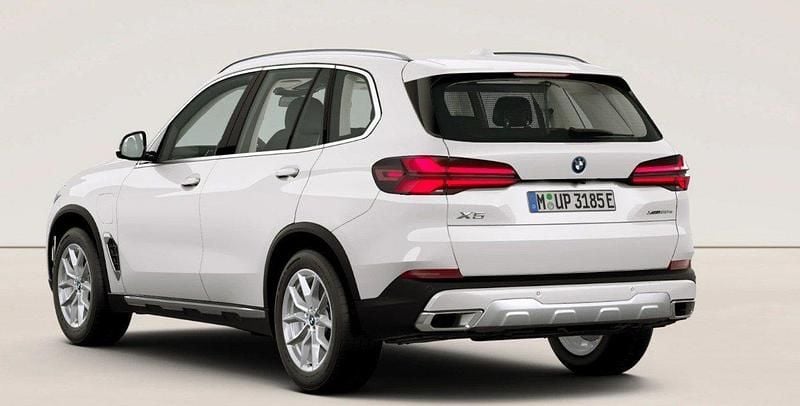 Neu BMW X5 489 PS (359 kW) 2026 Weiß SUV