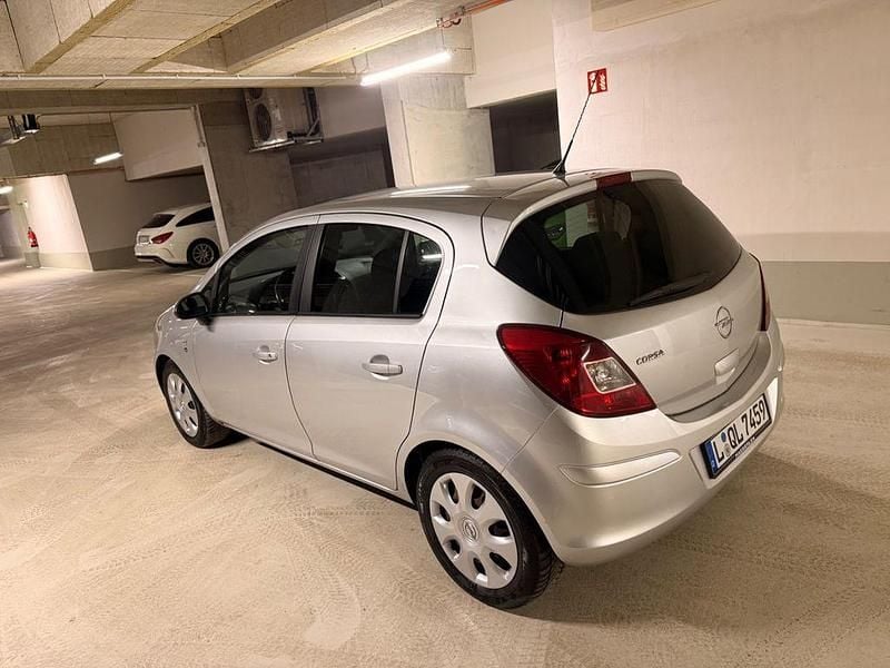 Gebraucht Opel Corsa Selection 101 PS (74 kW) 2010 Grau Kleinwagen