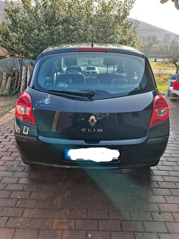 Gebraucht Renault Clio II 75 PS (55 kW) 2009 Schwarz Kleinwagen